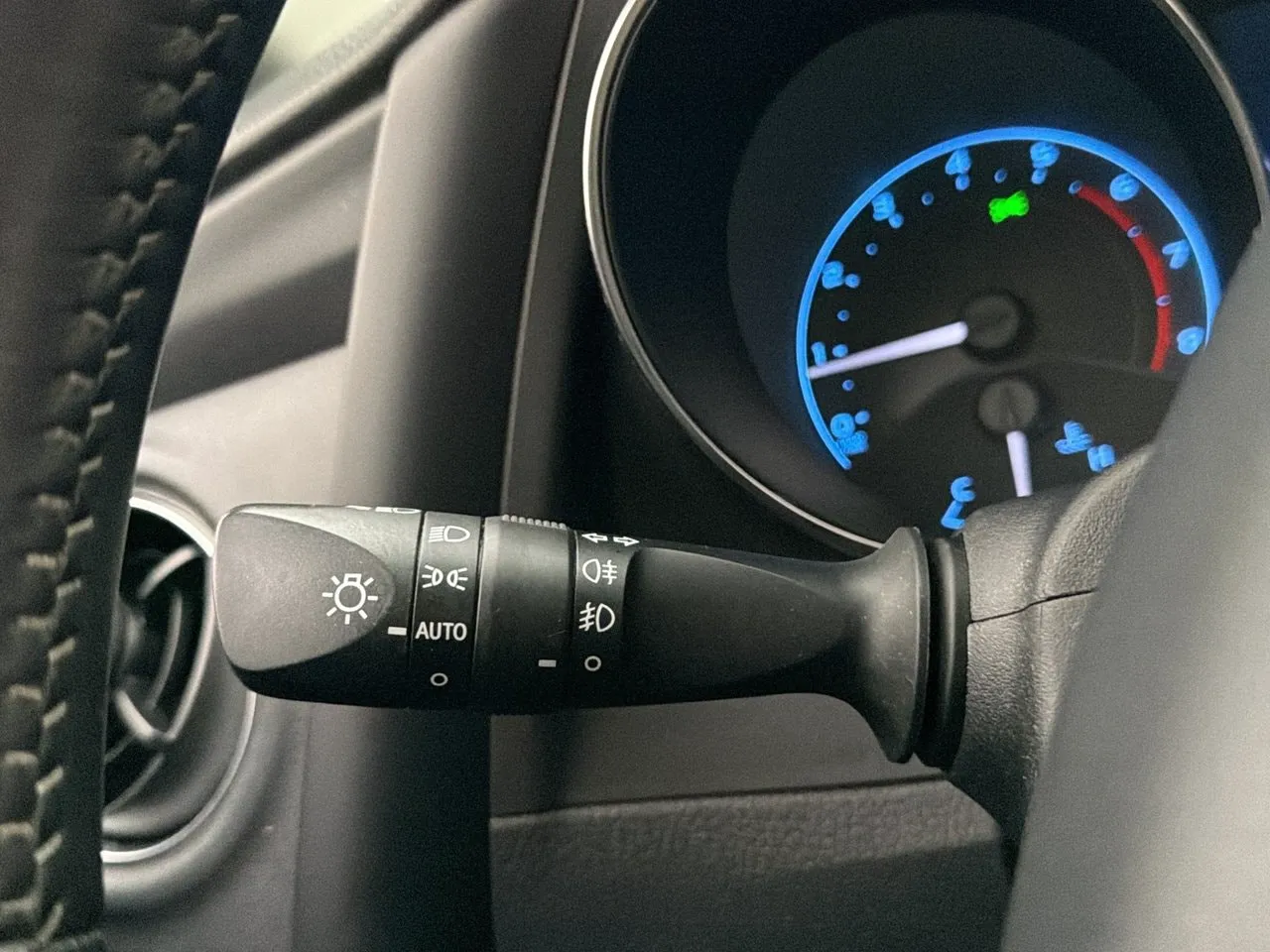 Toyota Auris bild 28