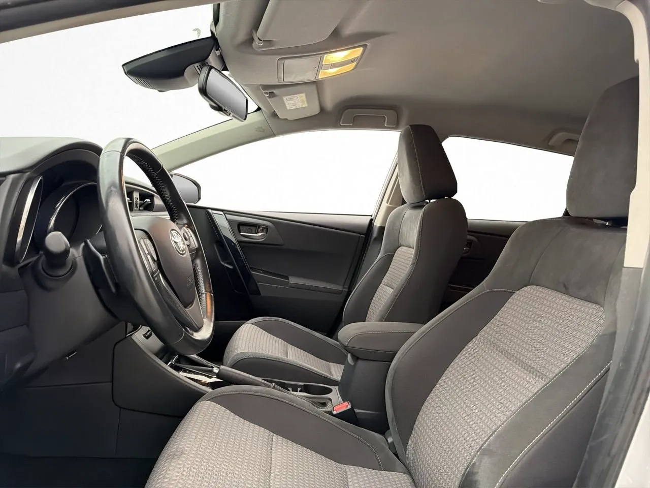 Toyota Auris bild 11