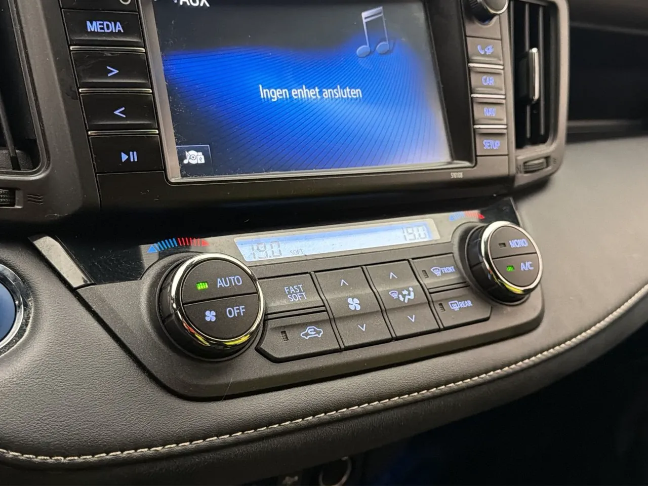 Toyota RAV4 bild 24