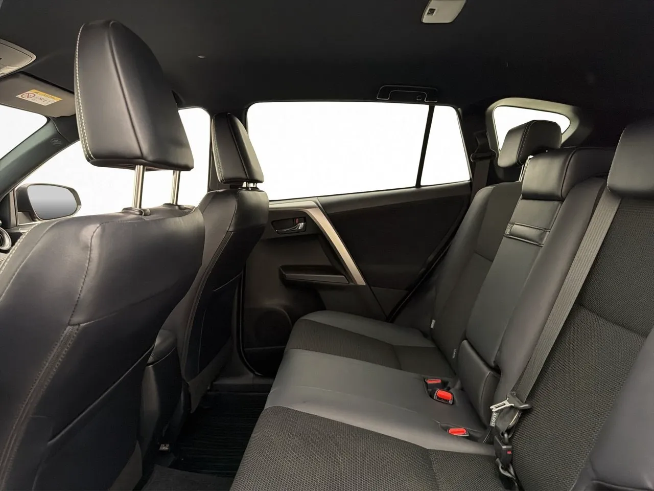 Toyota RAV4 bild 28
