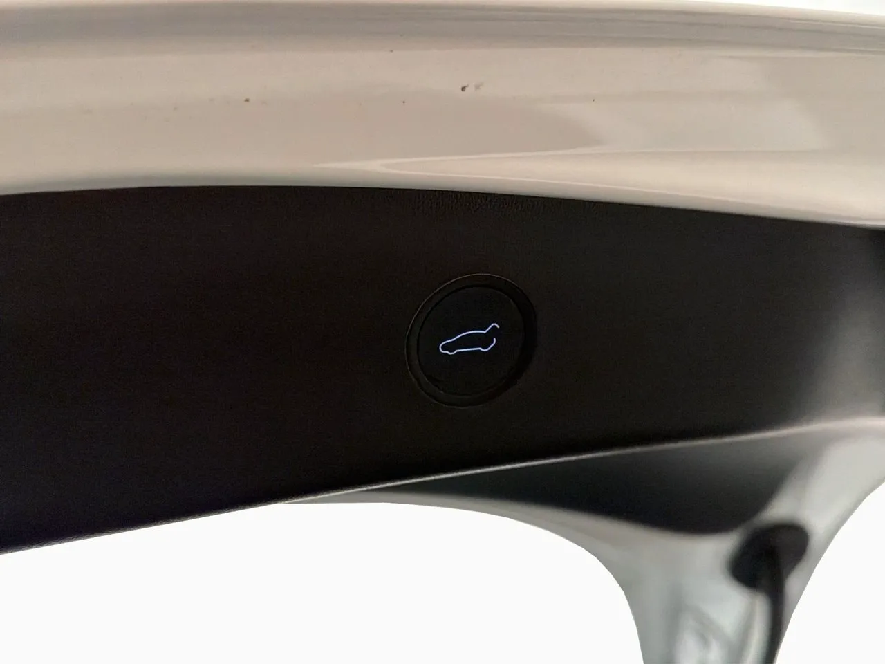 Tesla Model 3 bild 29