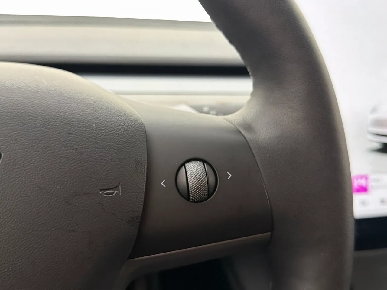 Tesla Model 3 bild 16