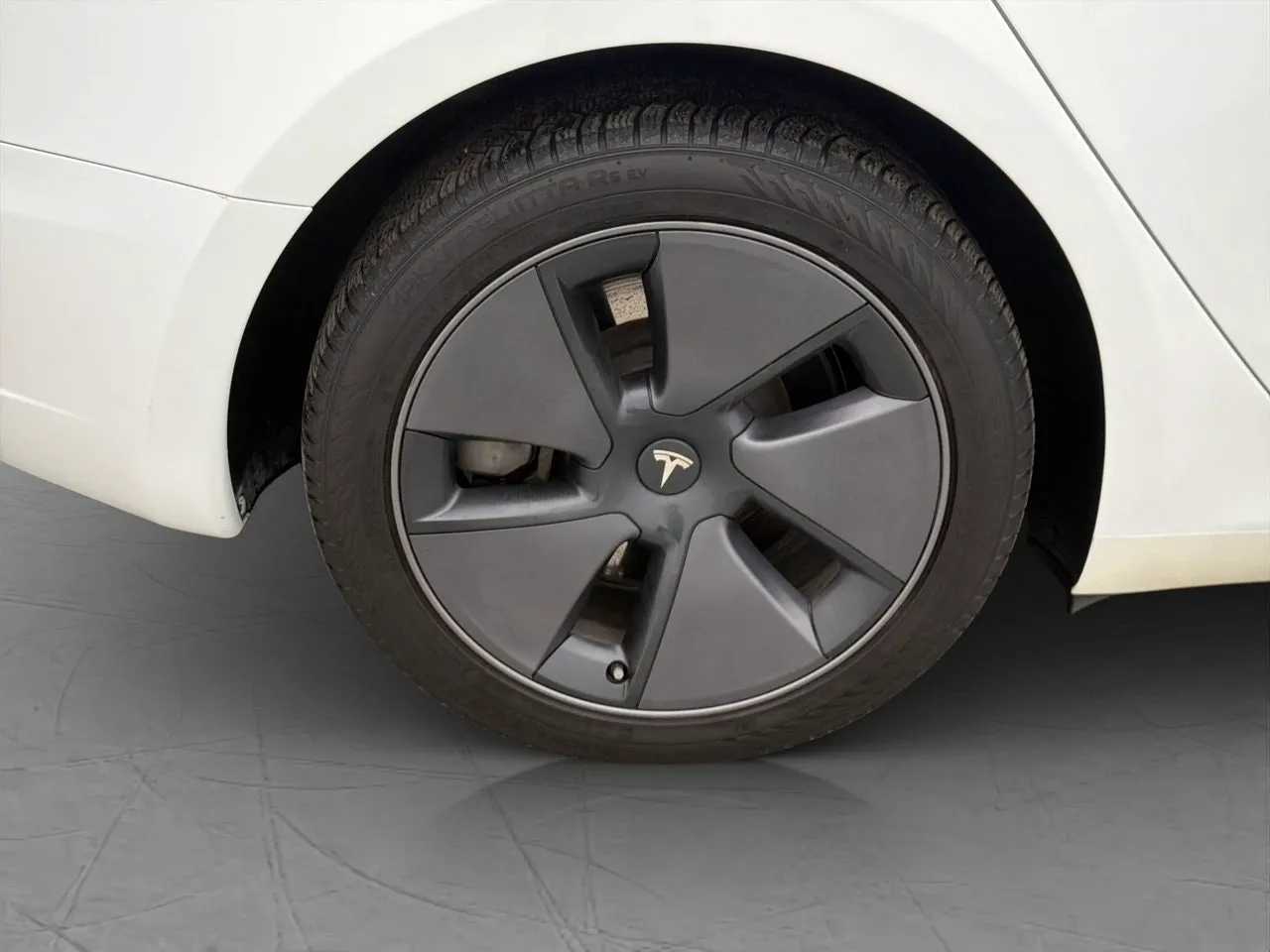 Tesla Model 3 bild 34