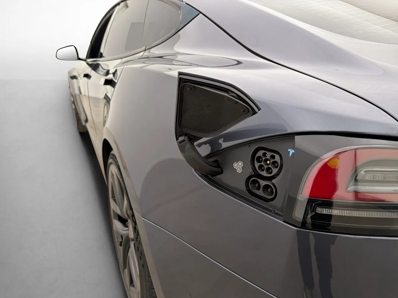 Tesla Model S bild 31