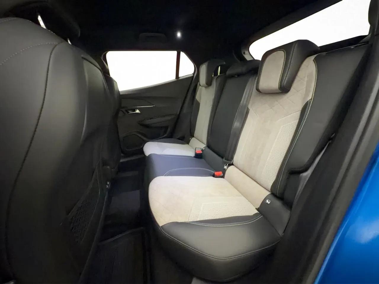 Peugeot e-2008 bild 29