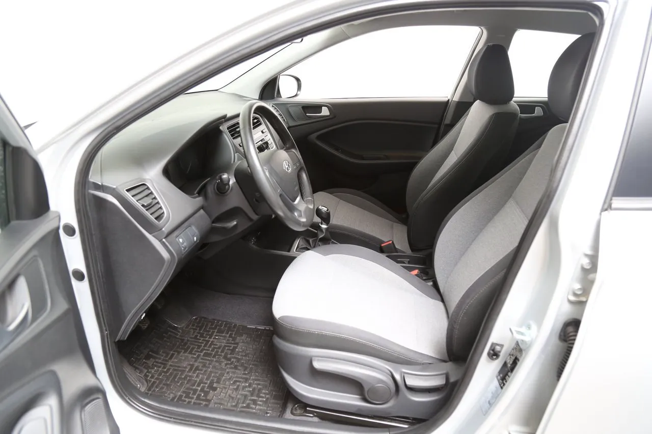Hyundai i20 bild 11