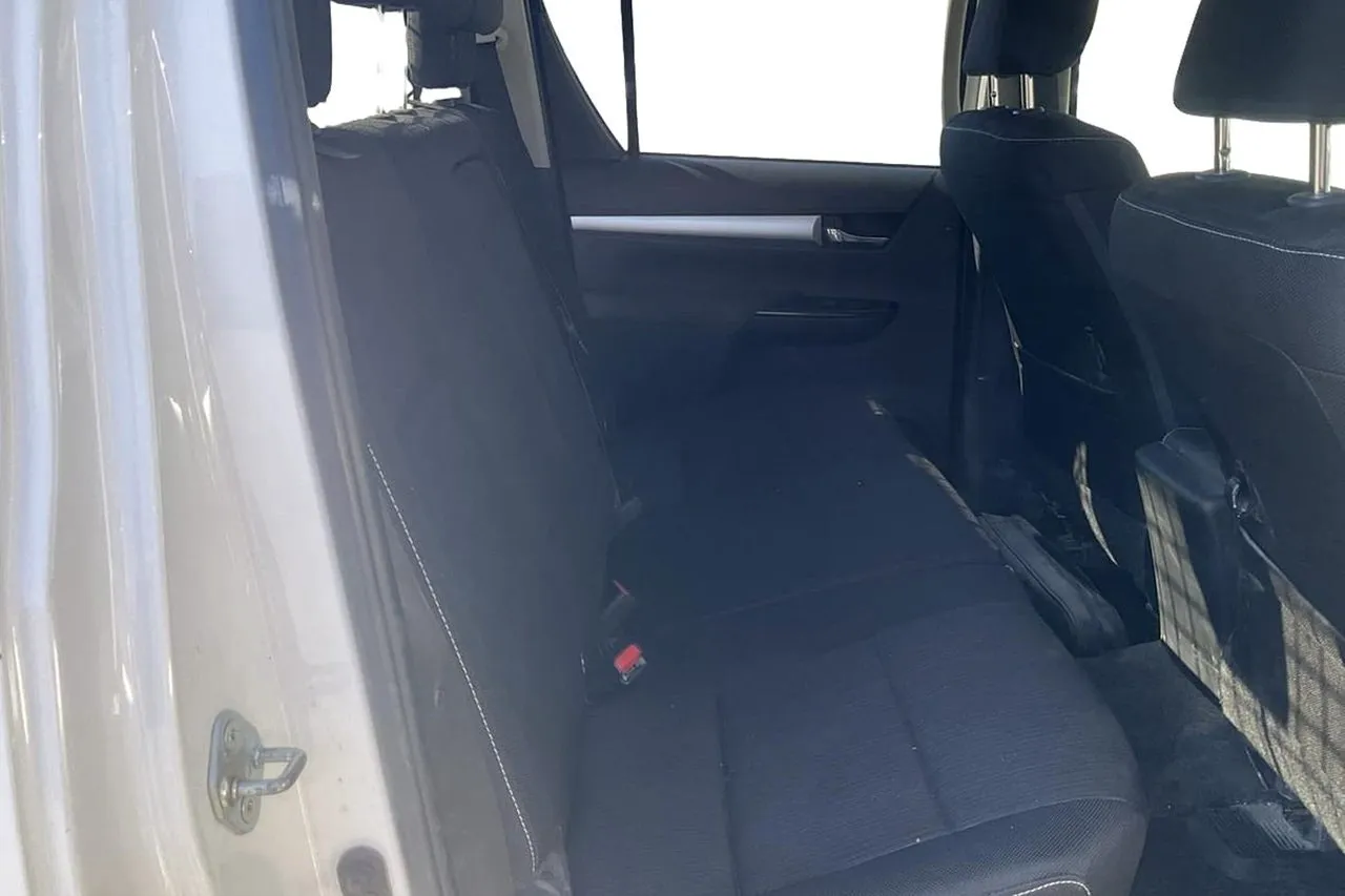 Toyota Hilux bild 6
