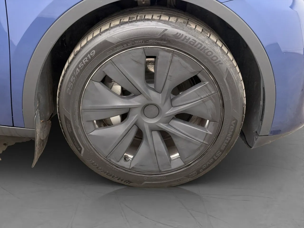 Tesla Model Y bild 33