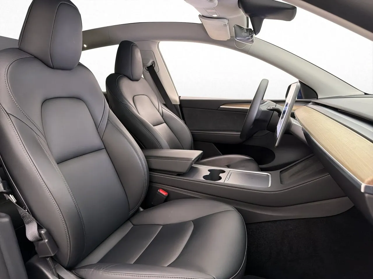 Tesla Model Y bild 14