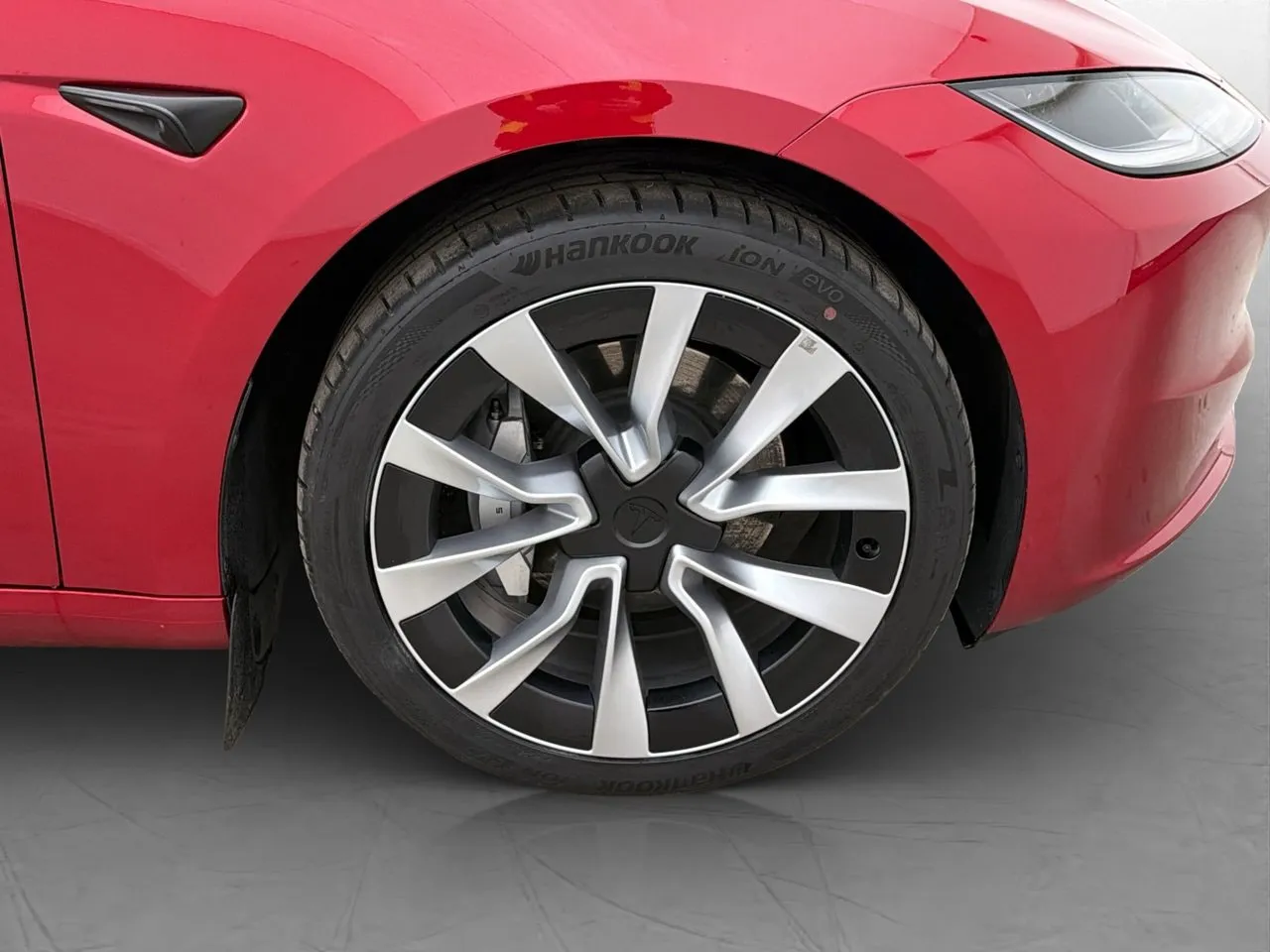 Tesla Model 3 bild 31