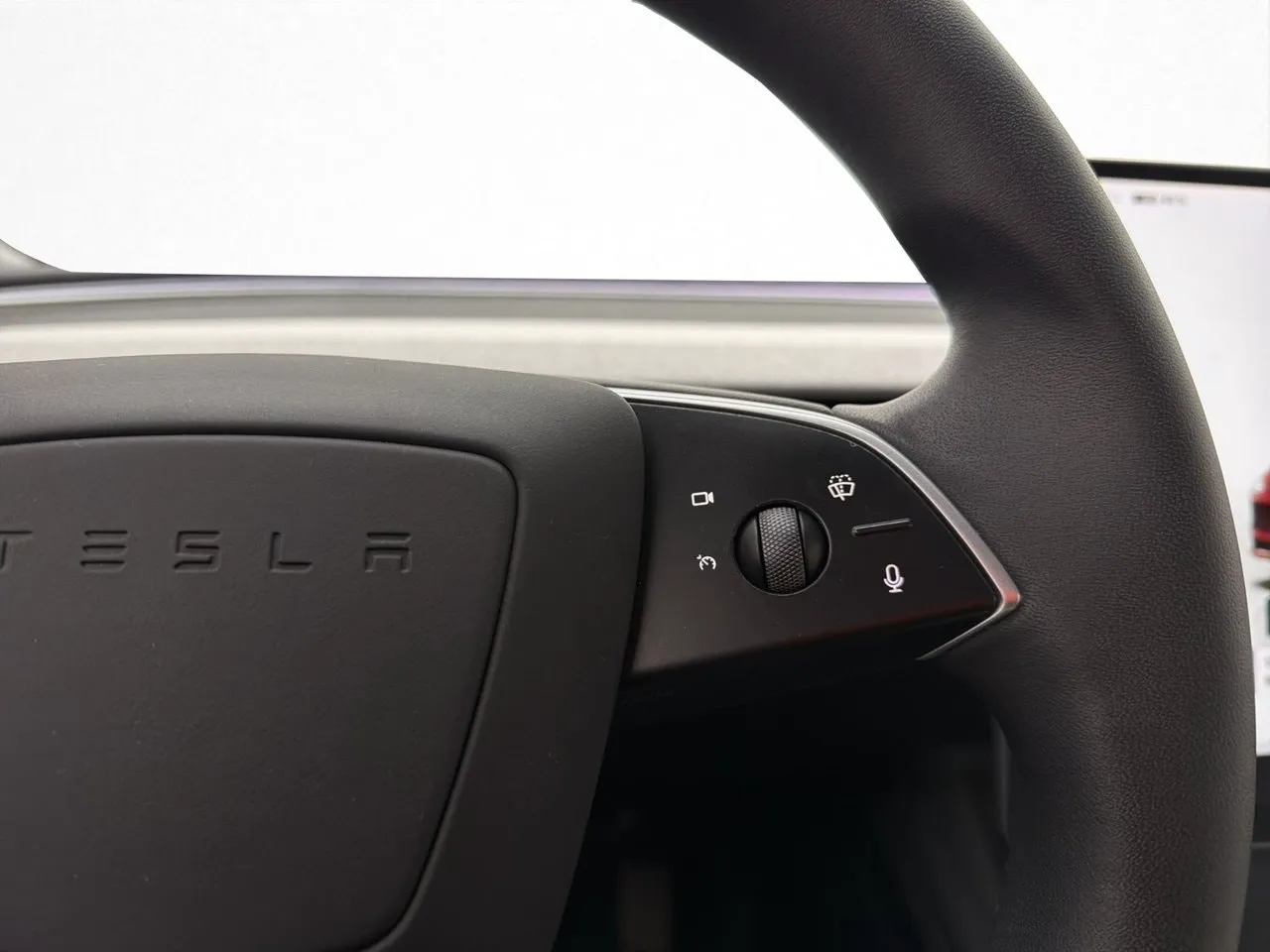 Tesla Model 3 bild 26