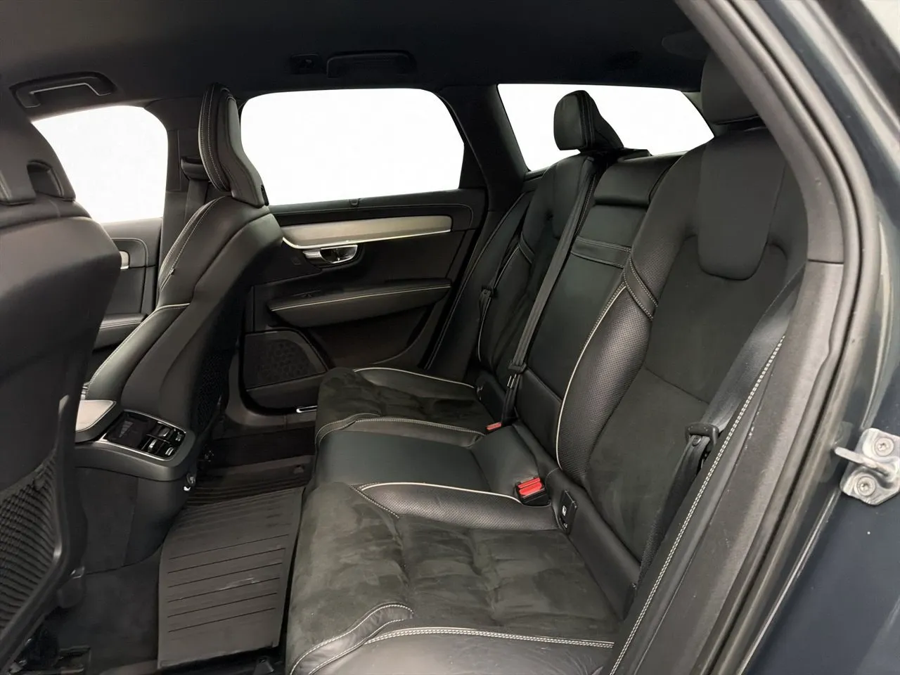 Volvo V90 bild 32