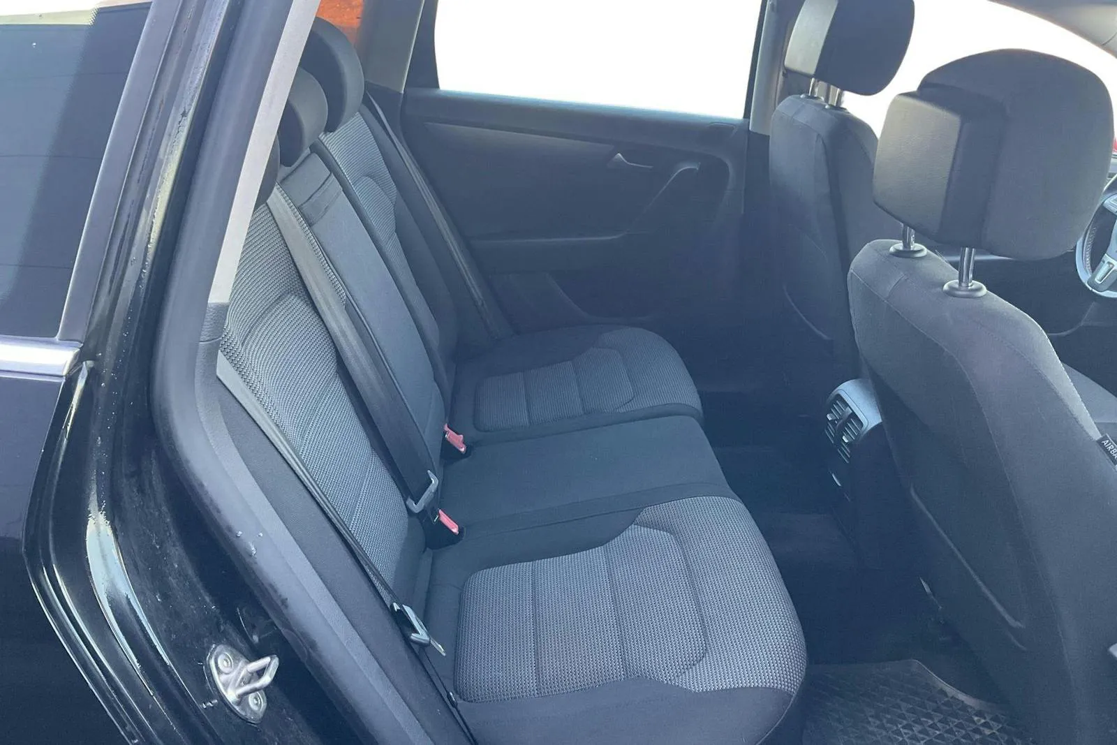 Volkswagen Passat bild 8