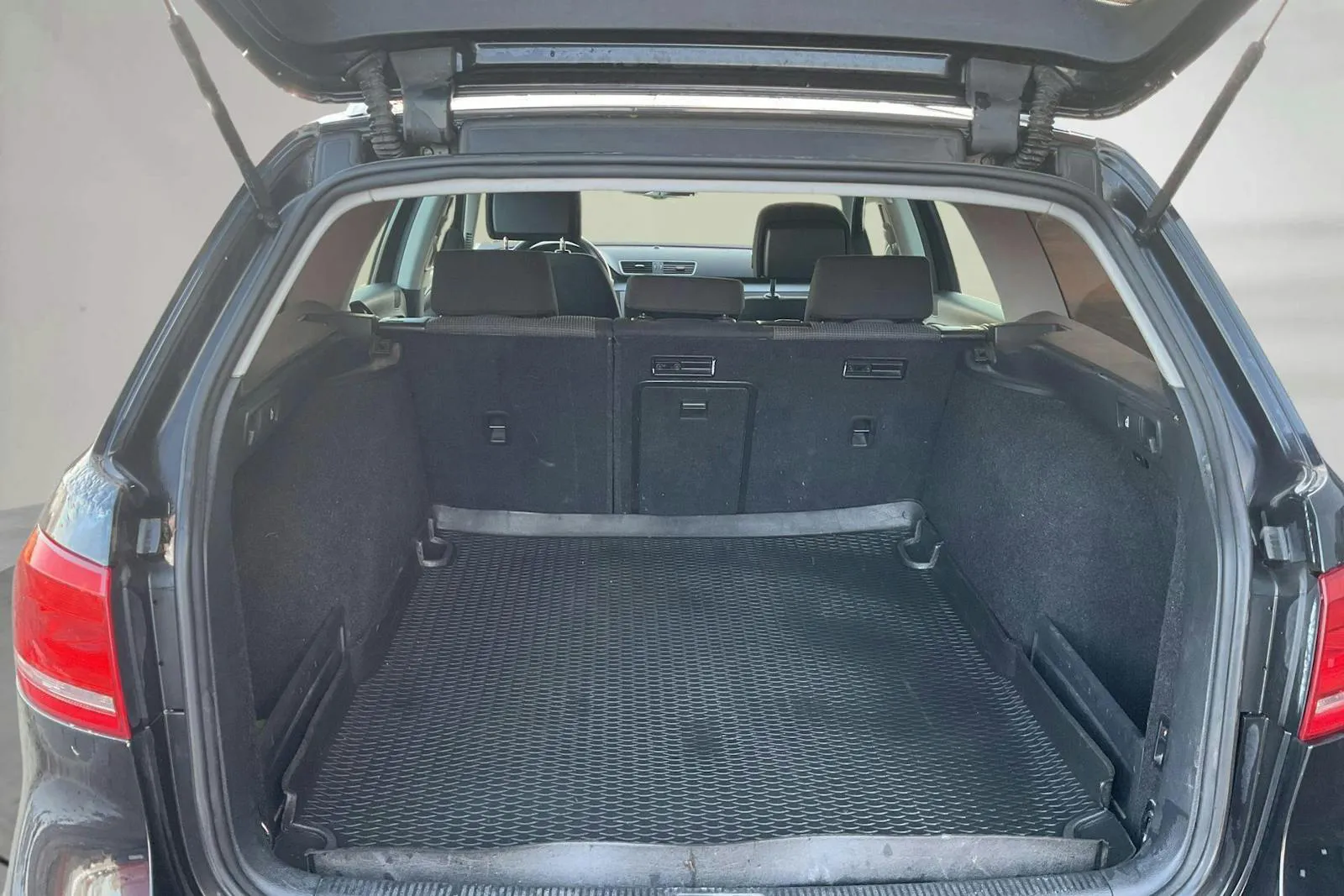 Volkswagen Passat bild 9