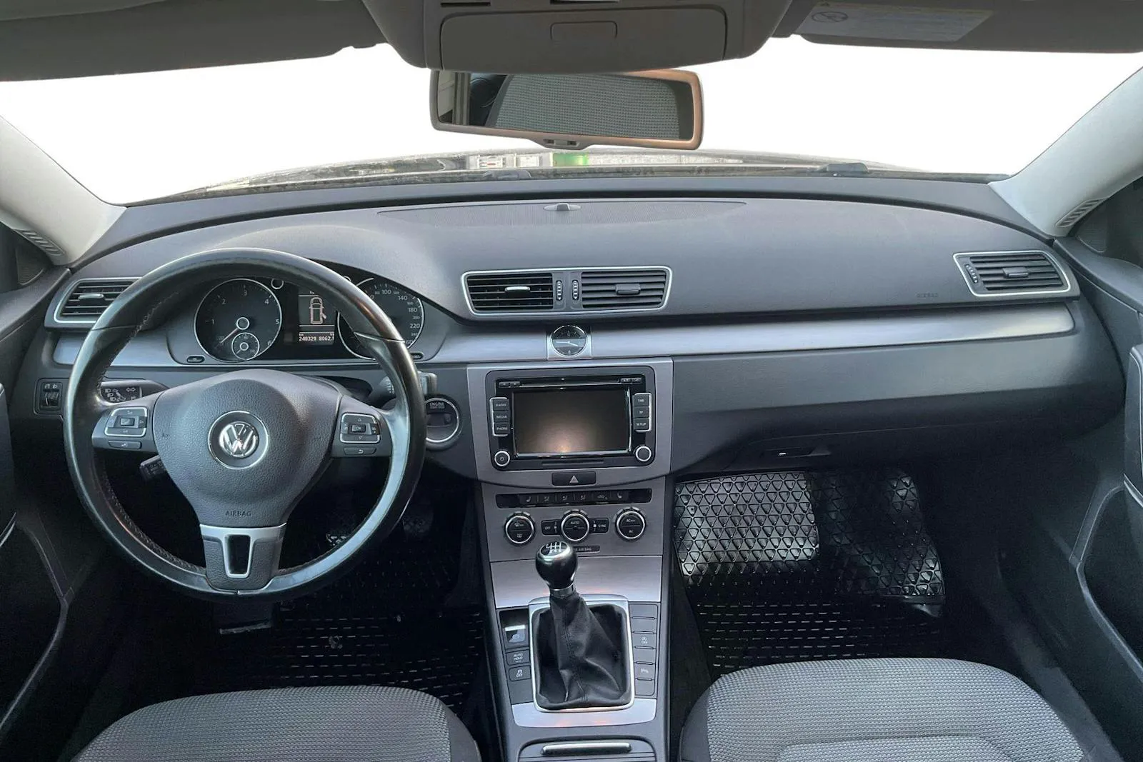 Volkswagen Passat bild 6