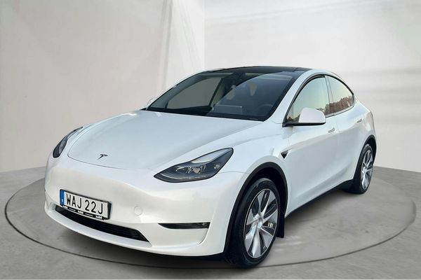 Tesla Model Y Long Range Dual Motor AWD - 2023