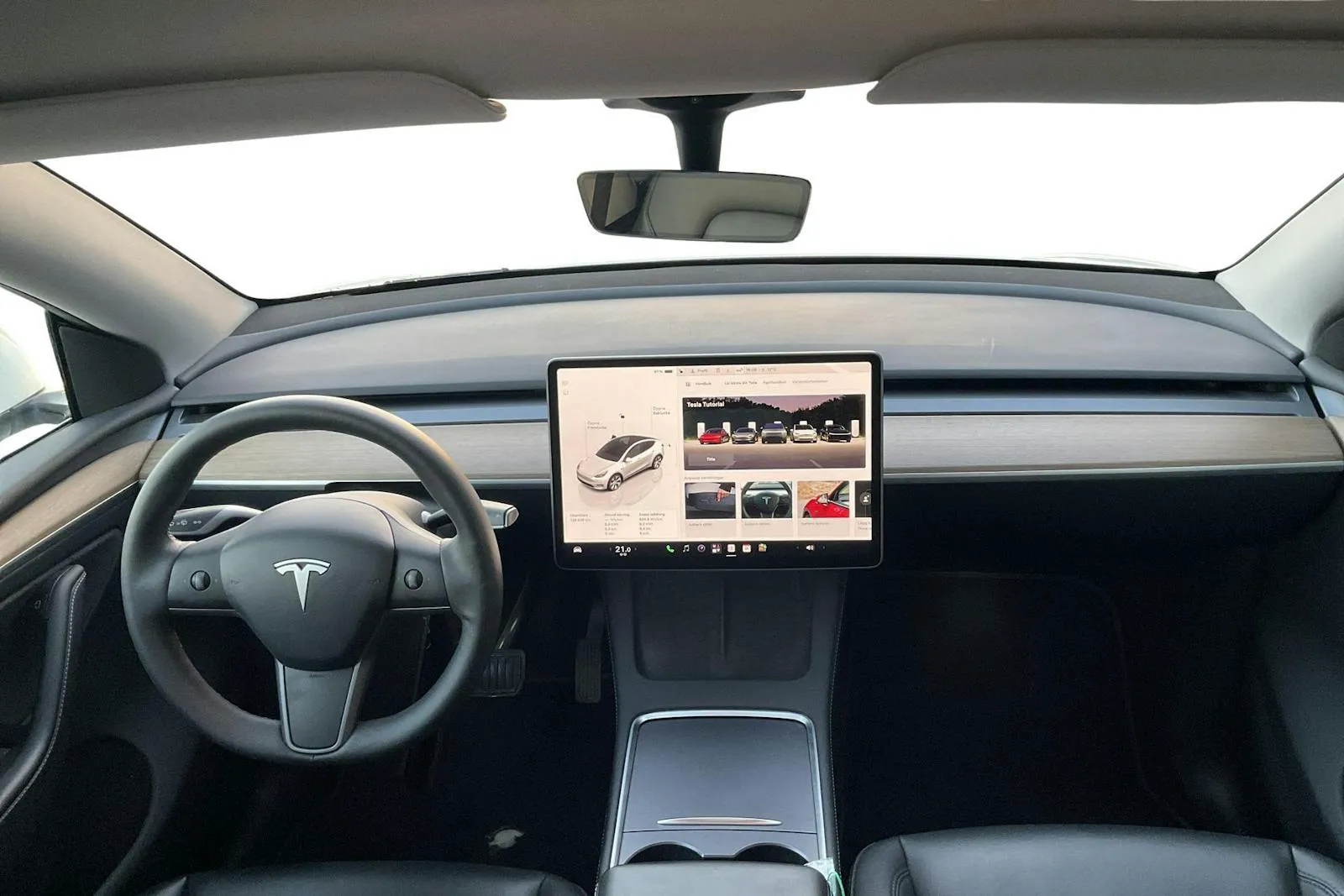 Tesla Model Y bild 6