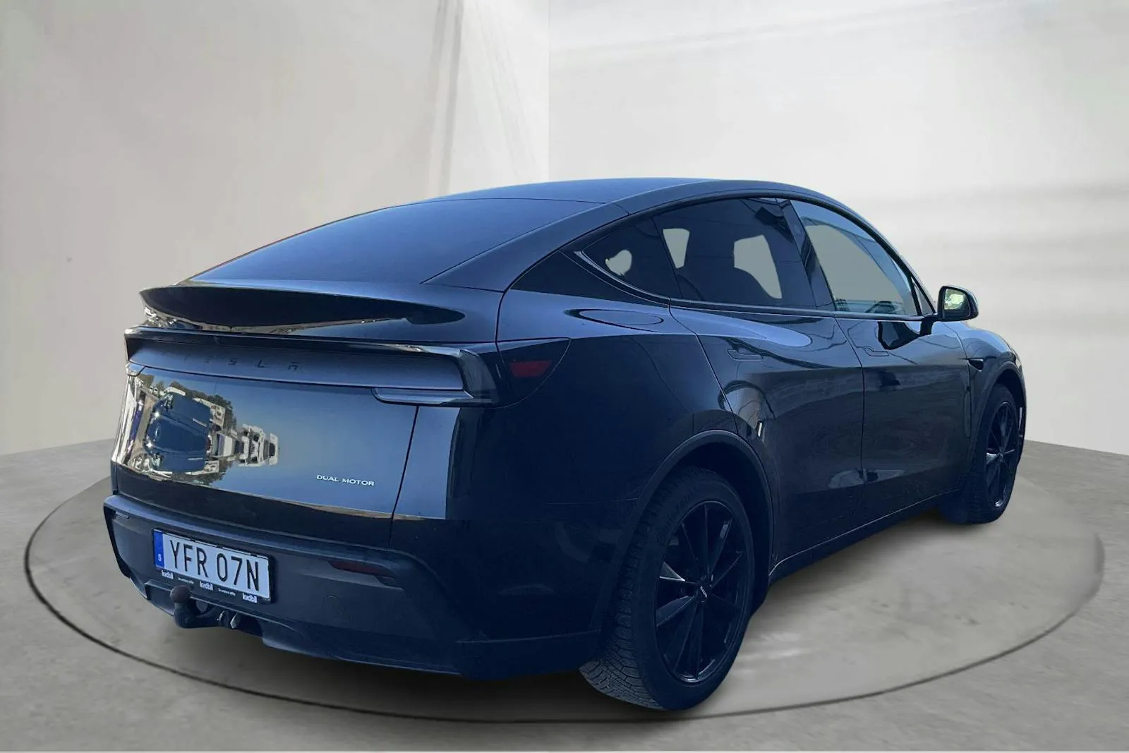 Tesla Model Y bild 3
