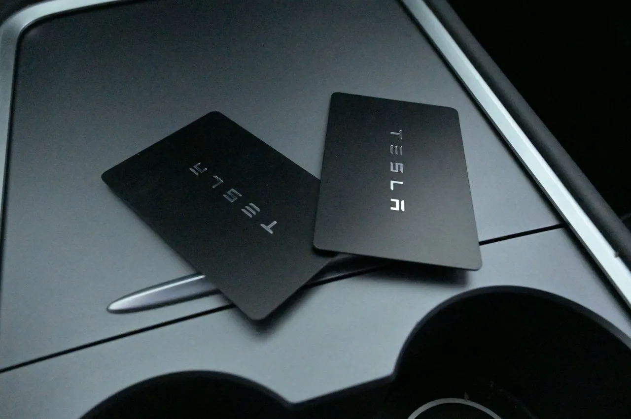 Tesla Model Y bild 23