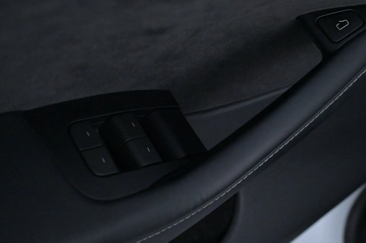 Tesla Model Y bild 10