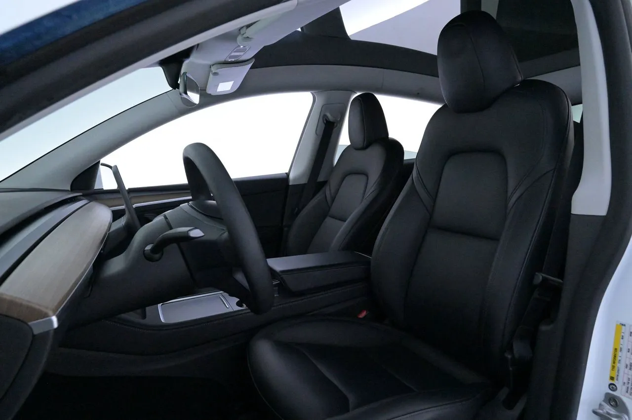 Tesla Model Y bild 9