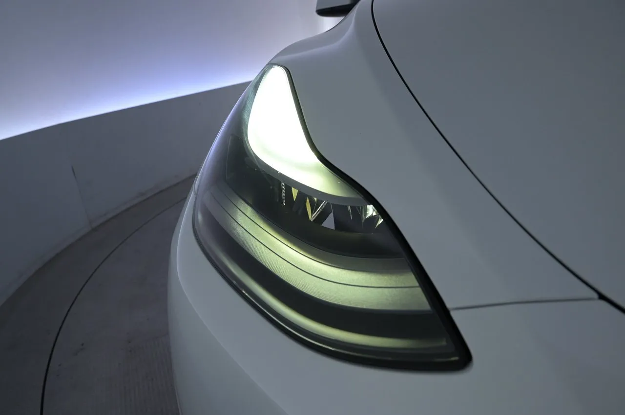 Tesla Model Y bild 26