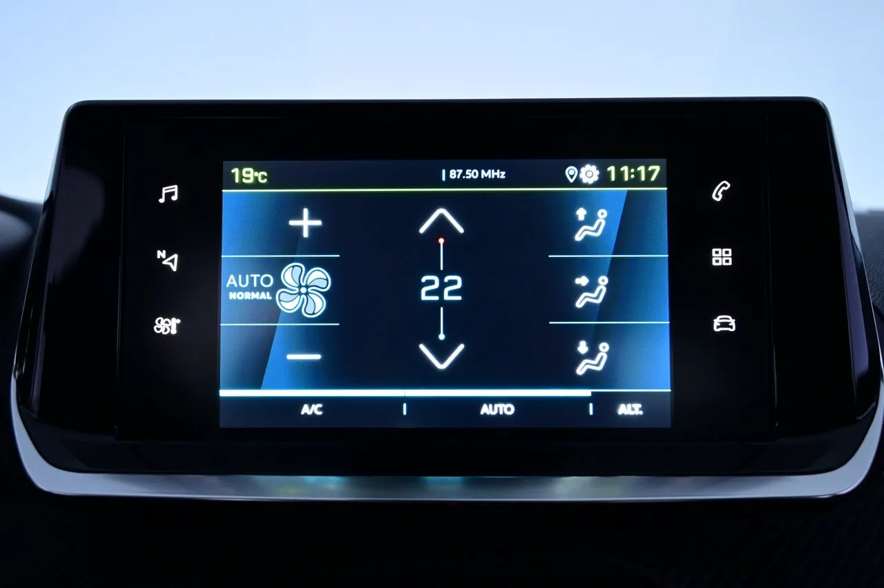 Peugeot e-2008 bild 16
