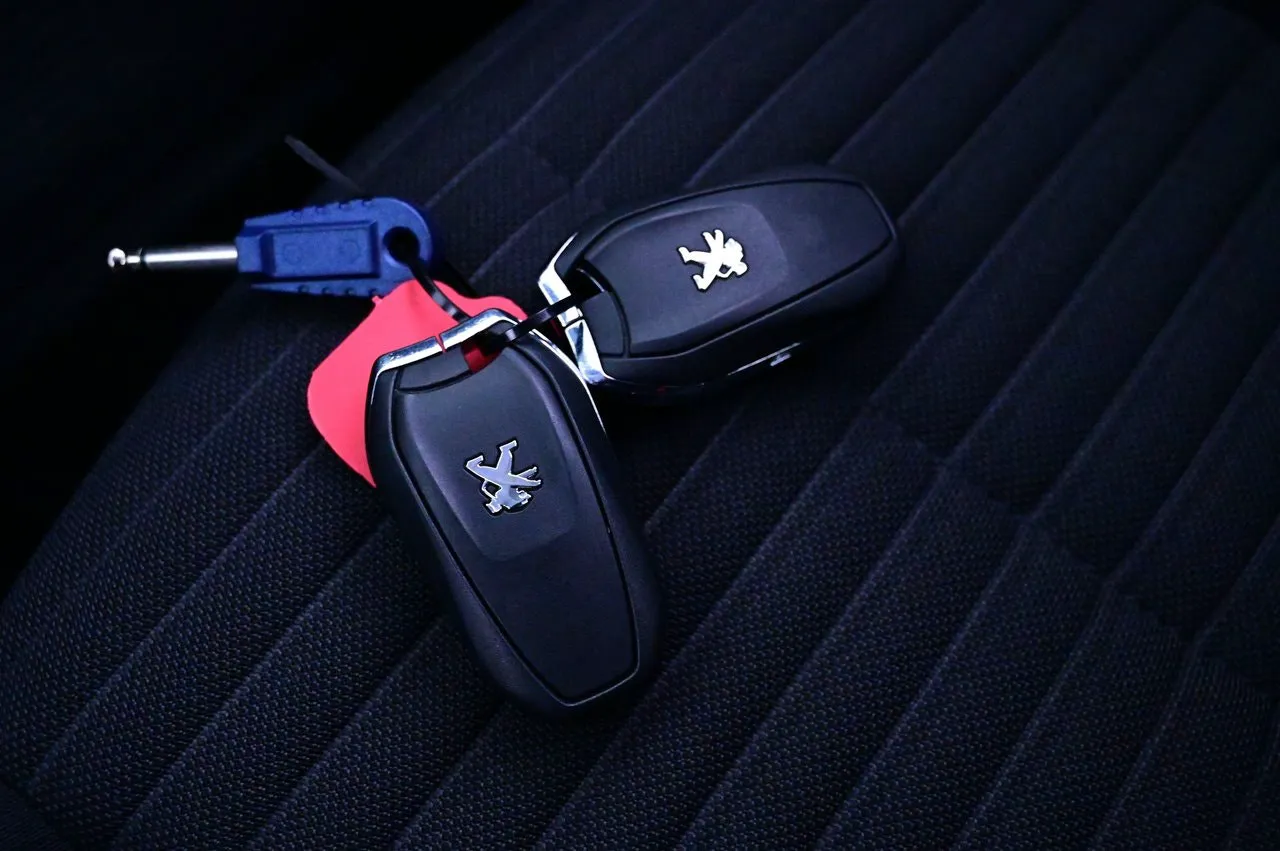 Peugeot e-2008 bild 21