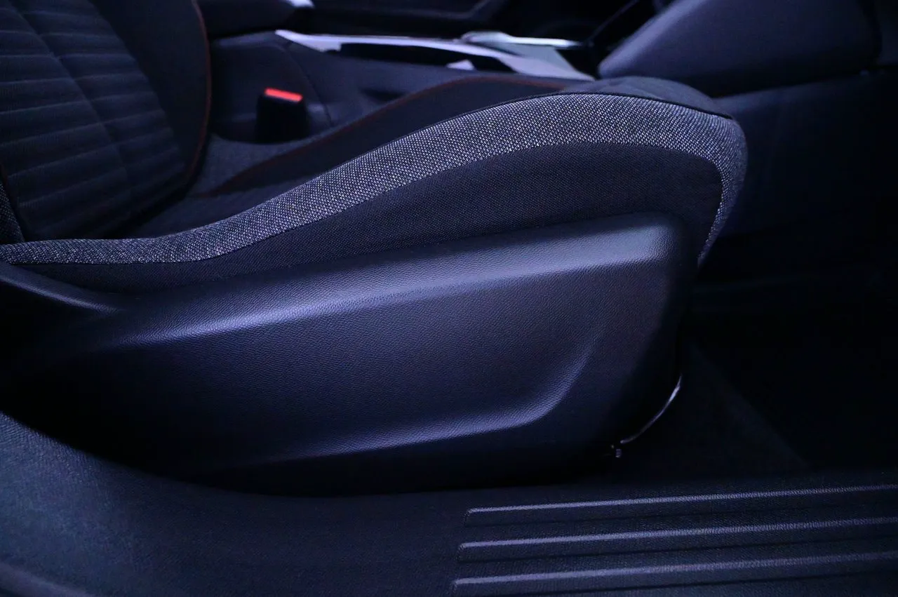 Peugeot e-2008 bild 14