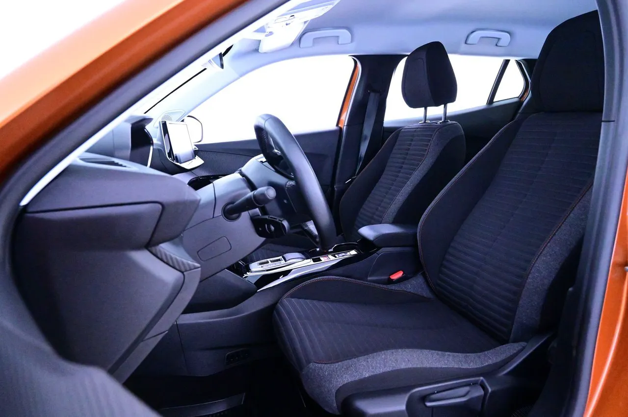 Peugeot e-2008 bild 10