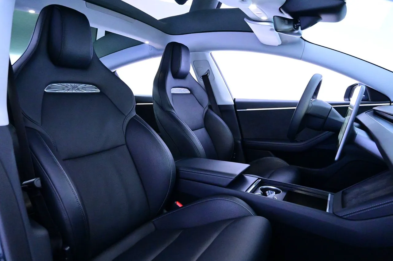Tesla Model 3 bild 11
