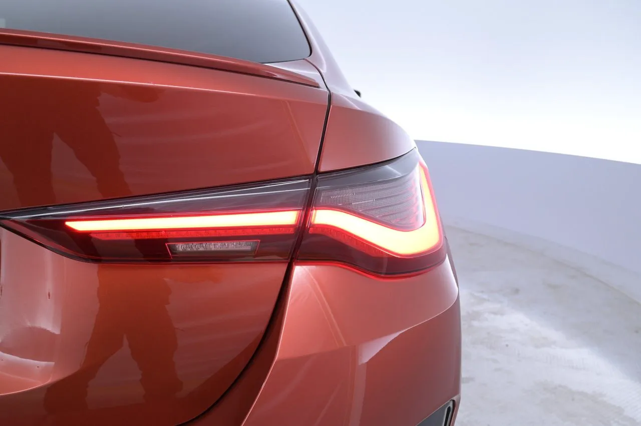 BMW i4 bild 25