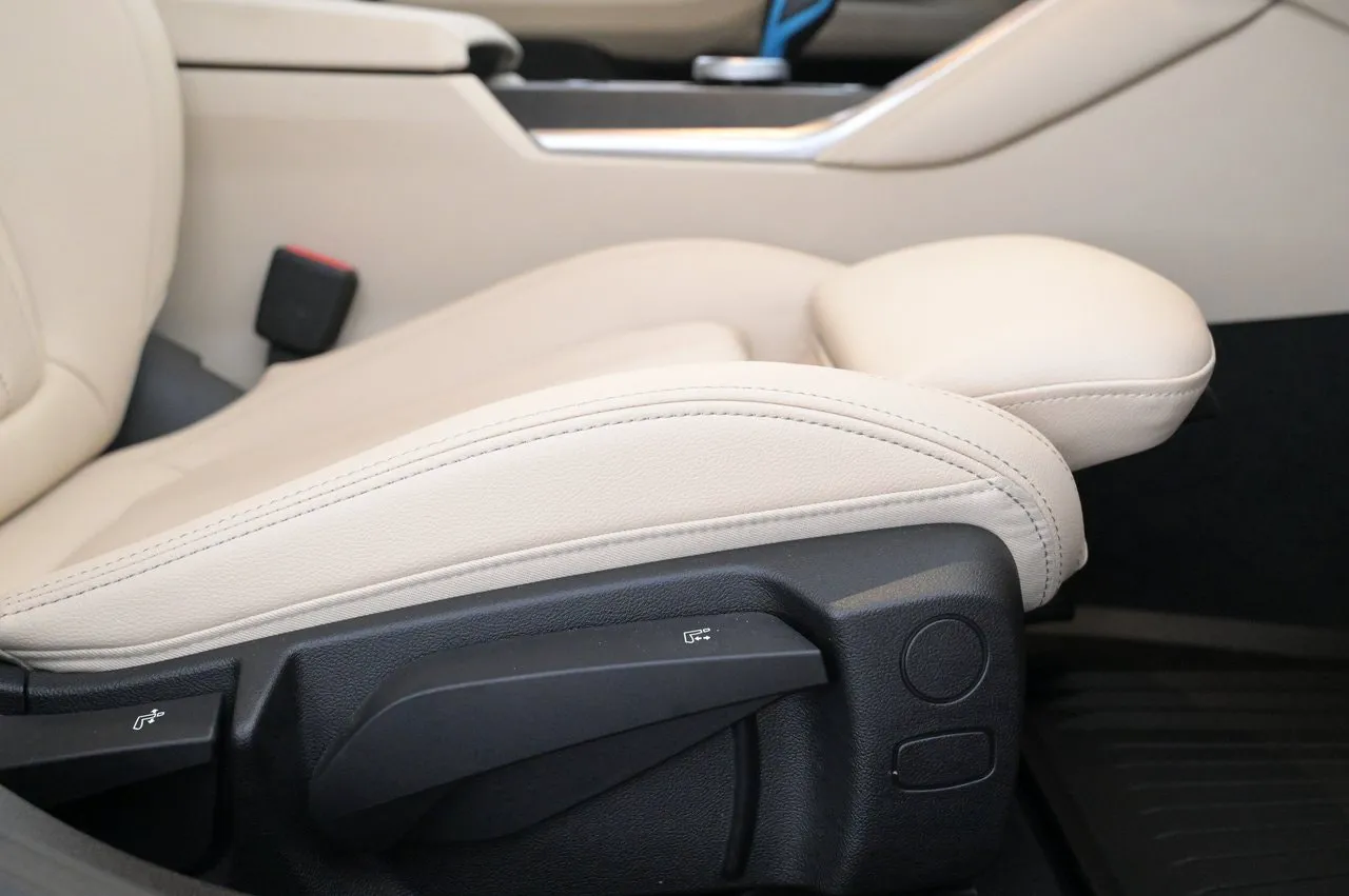 BMW i4 bild 13