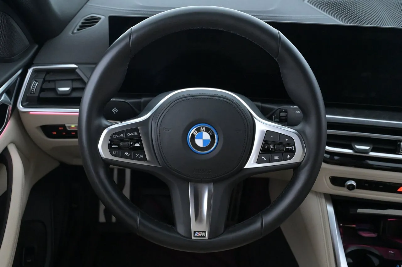 BMW i4 bild 7