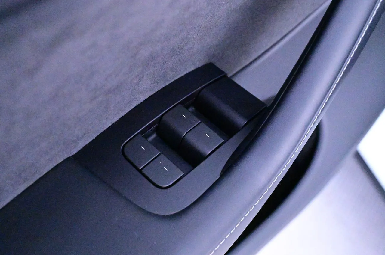 Tesla Model Y bild 10