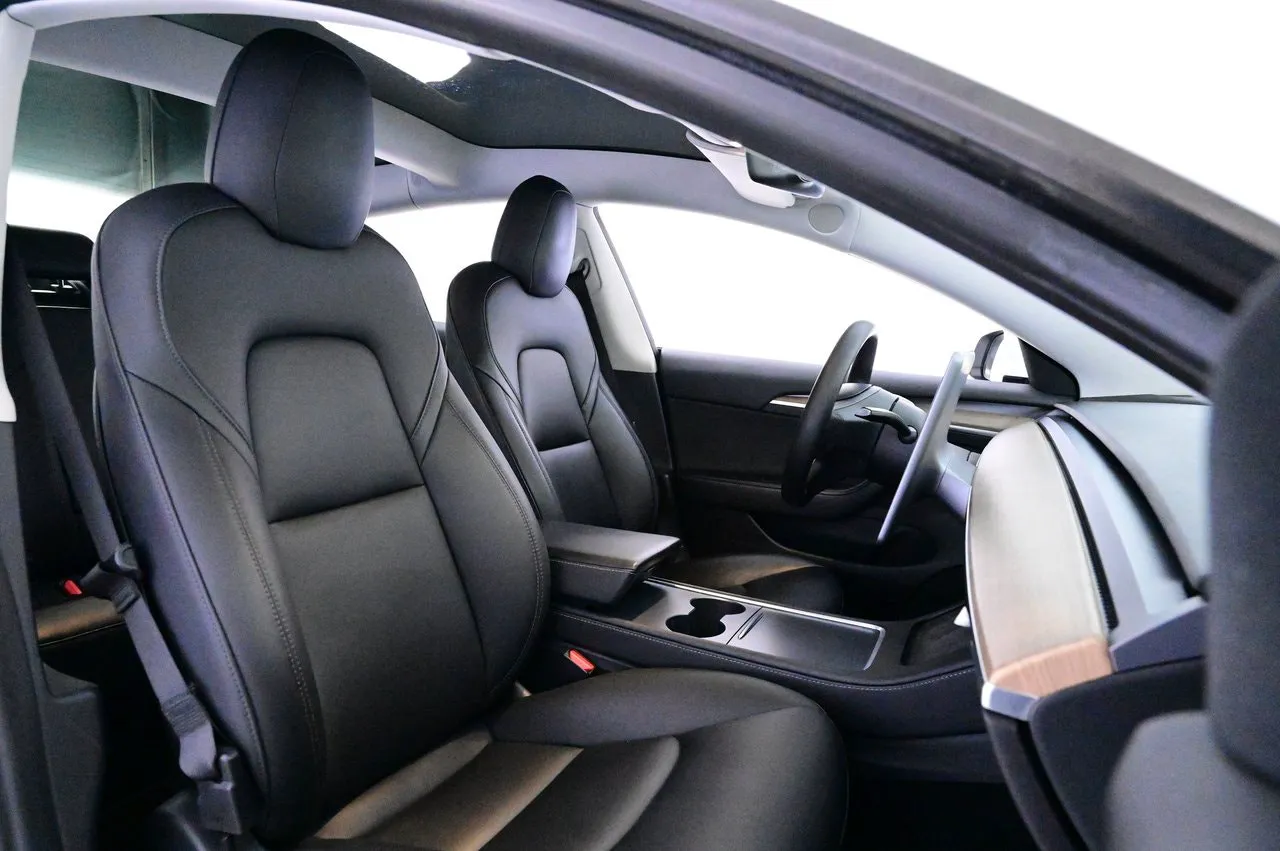 Tesla Model 3 bild 12