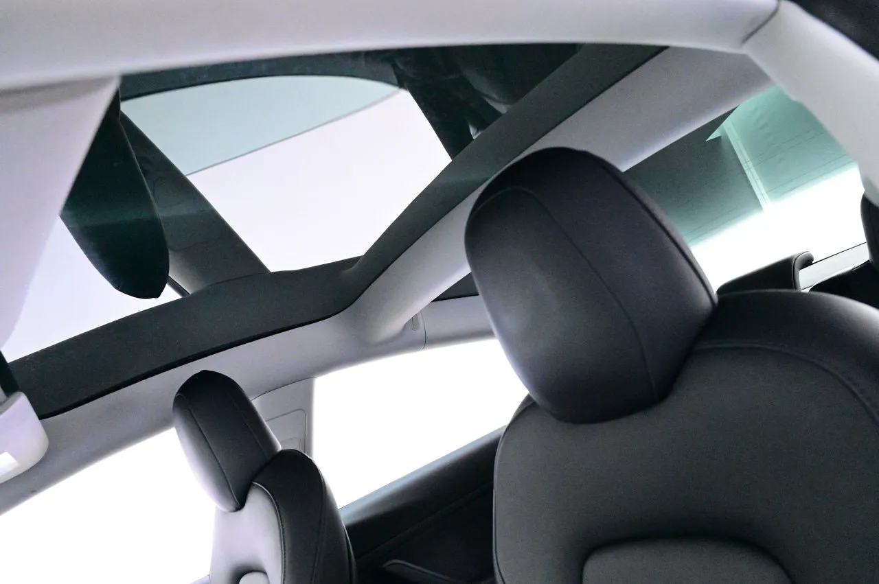 Tesla Model 3 bild 24