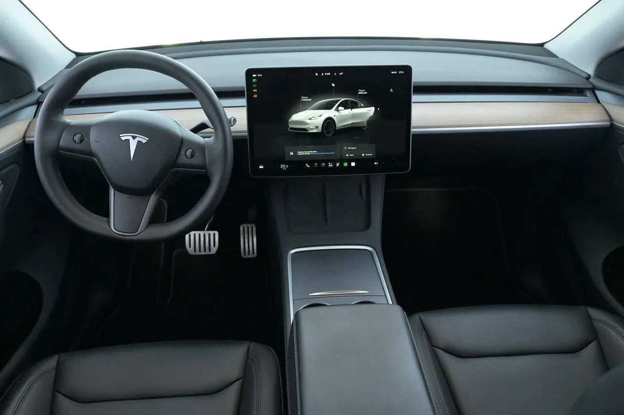Tesla Model Y bild 6