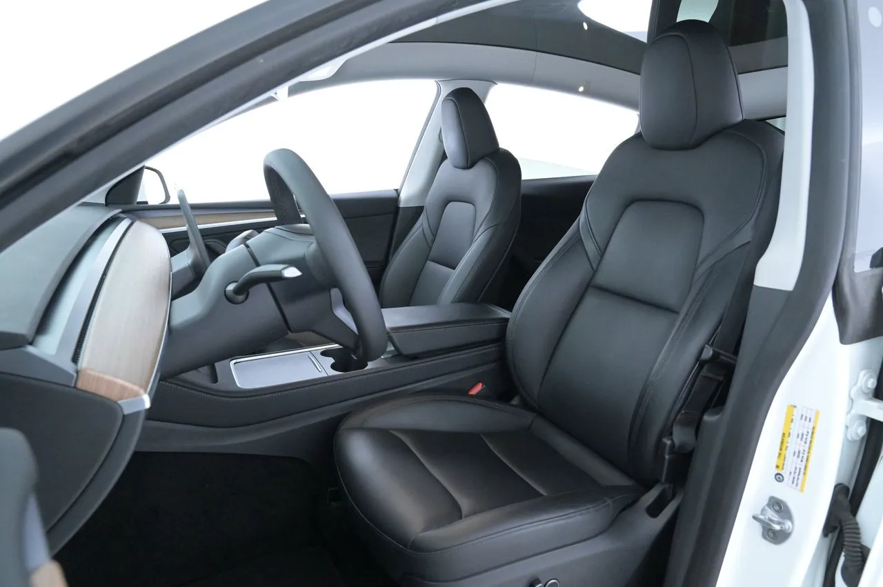 Tesla Model Y bild 9