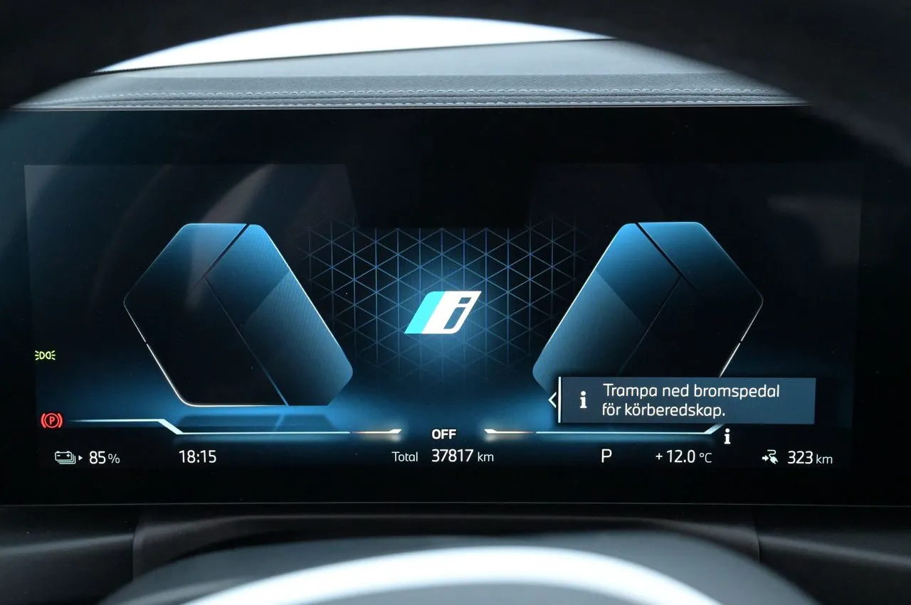 BMW i4 bild 8