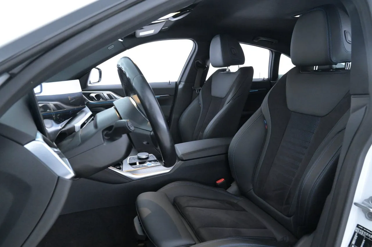 BMW i4 bild 9