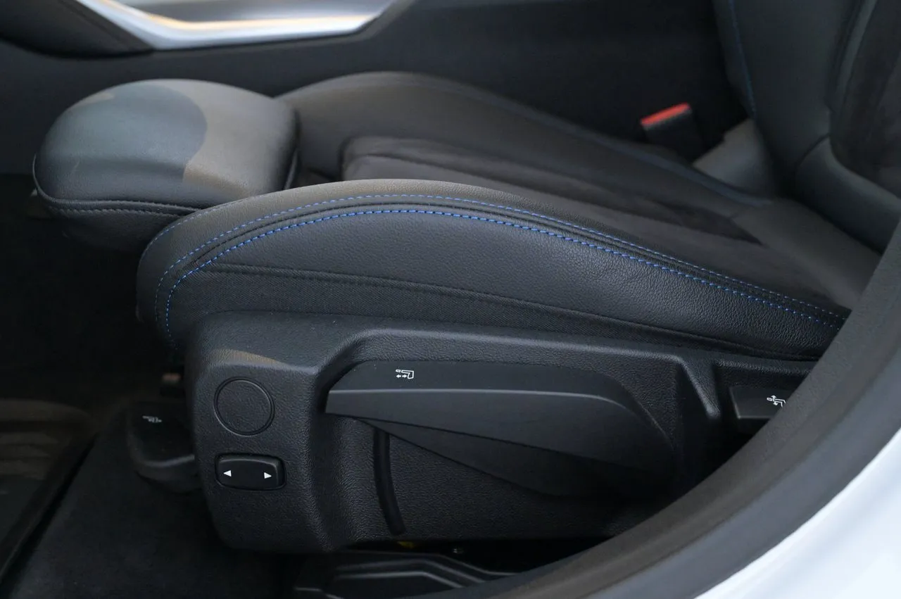 BMW i4 bild 11