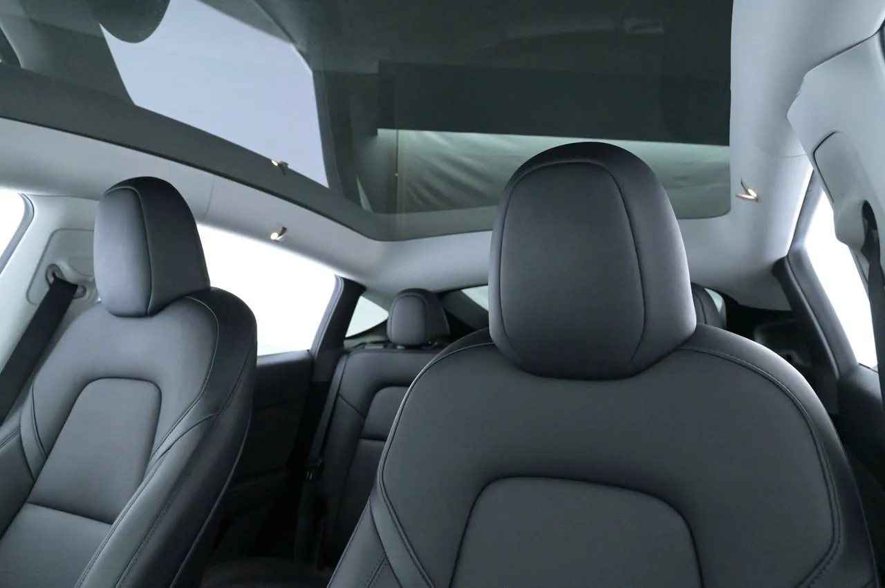 Tesla Model Y bild 24