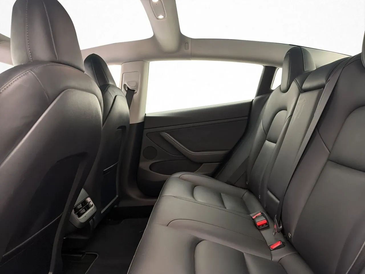 Tesla Model 3 bild 16