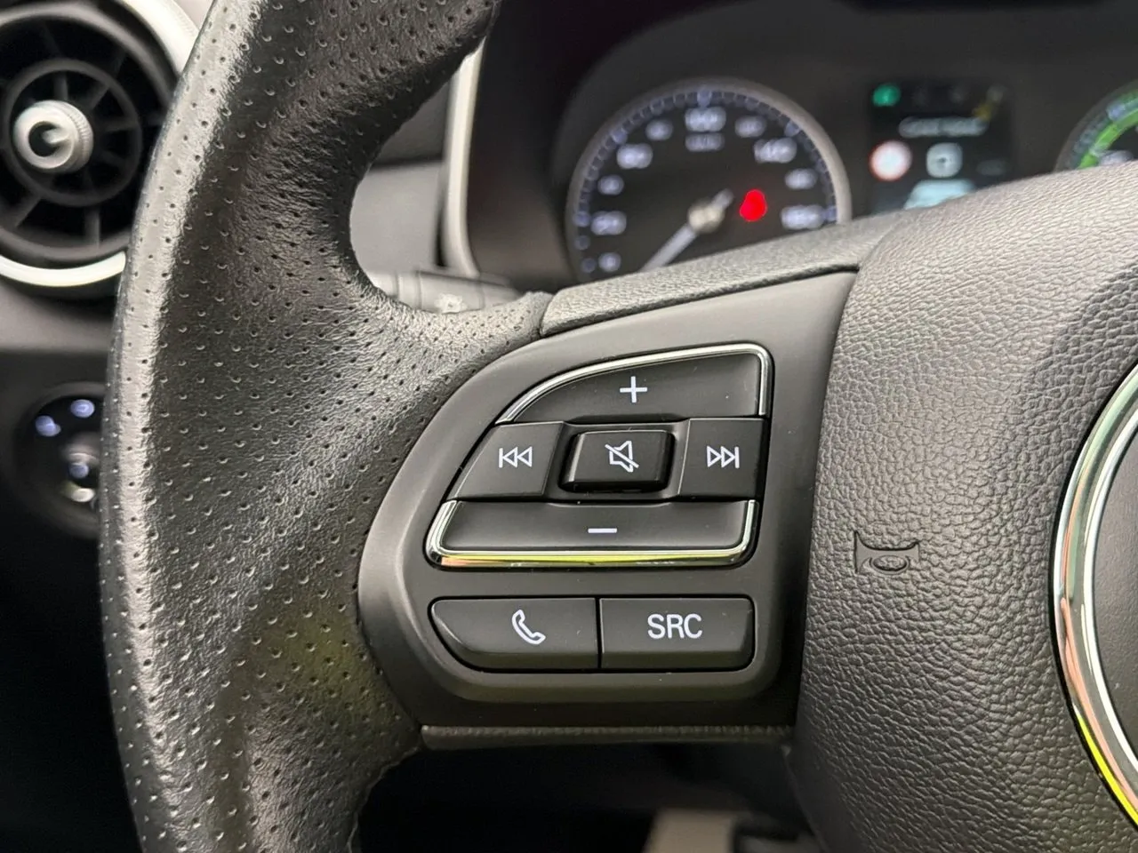 MG ZS EV bild 24