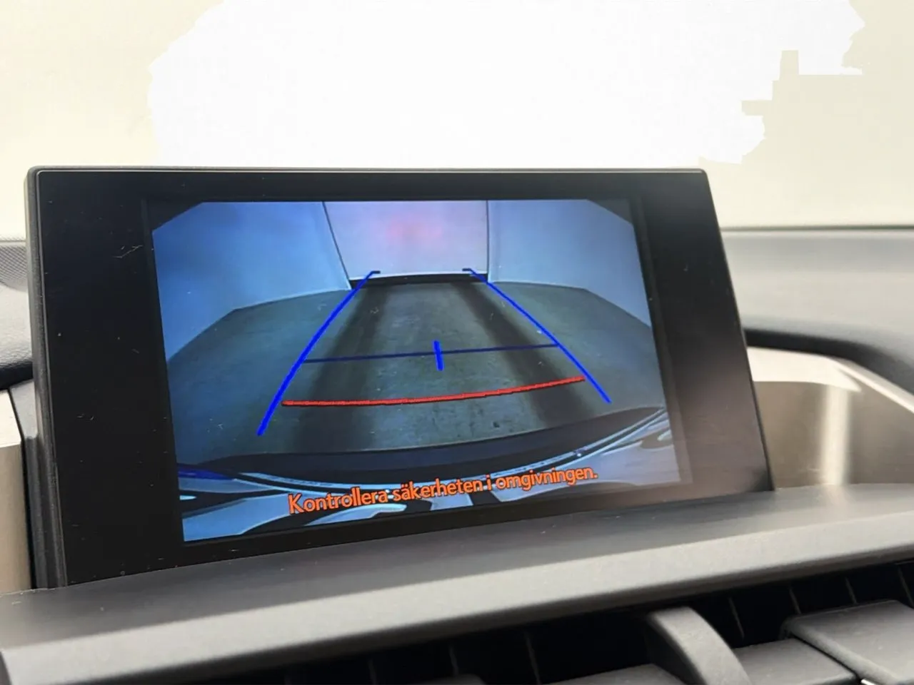 Lexus NX bild 18
