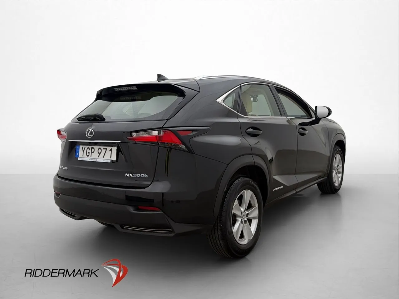 Lexus NX bild 8
