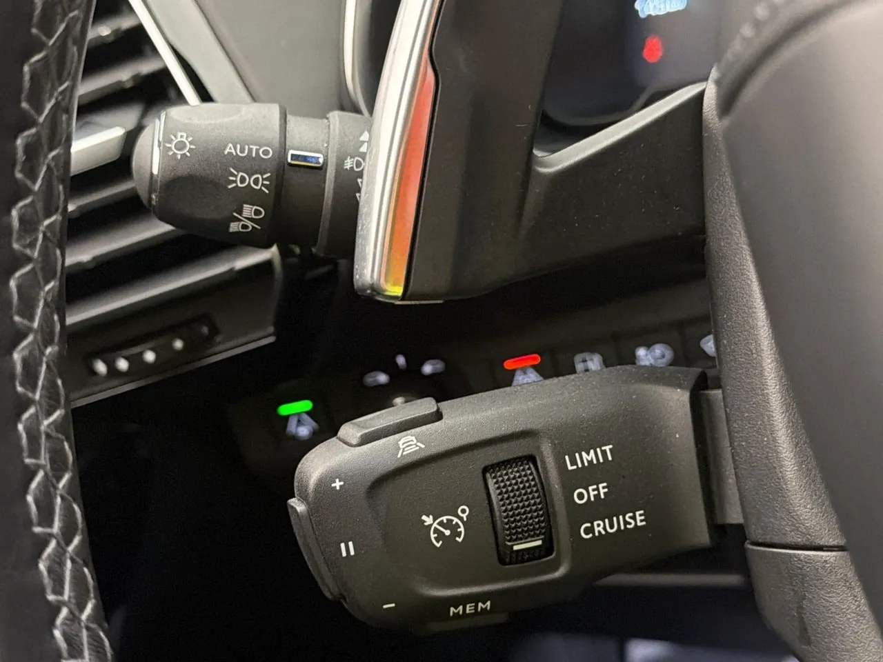 DS 7 Crossback bild 16