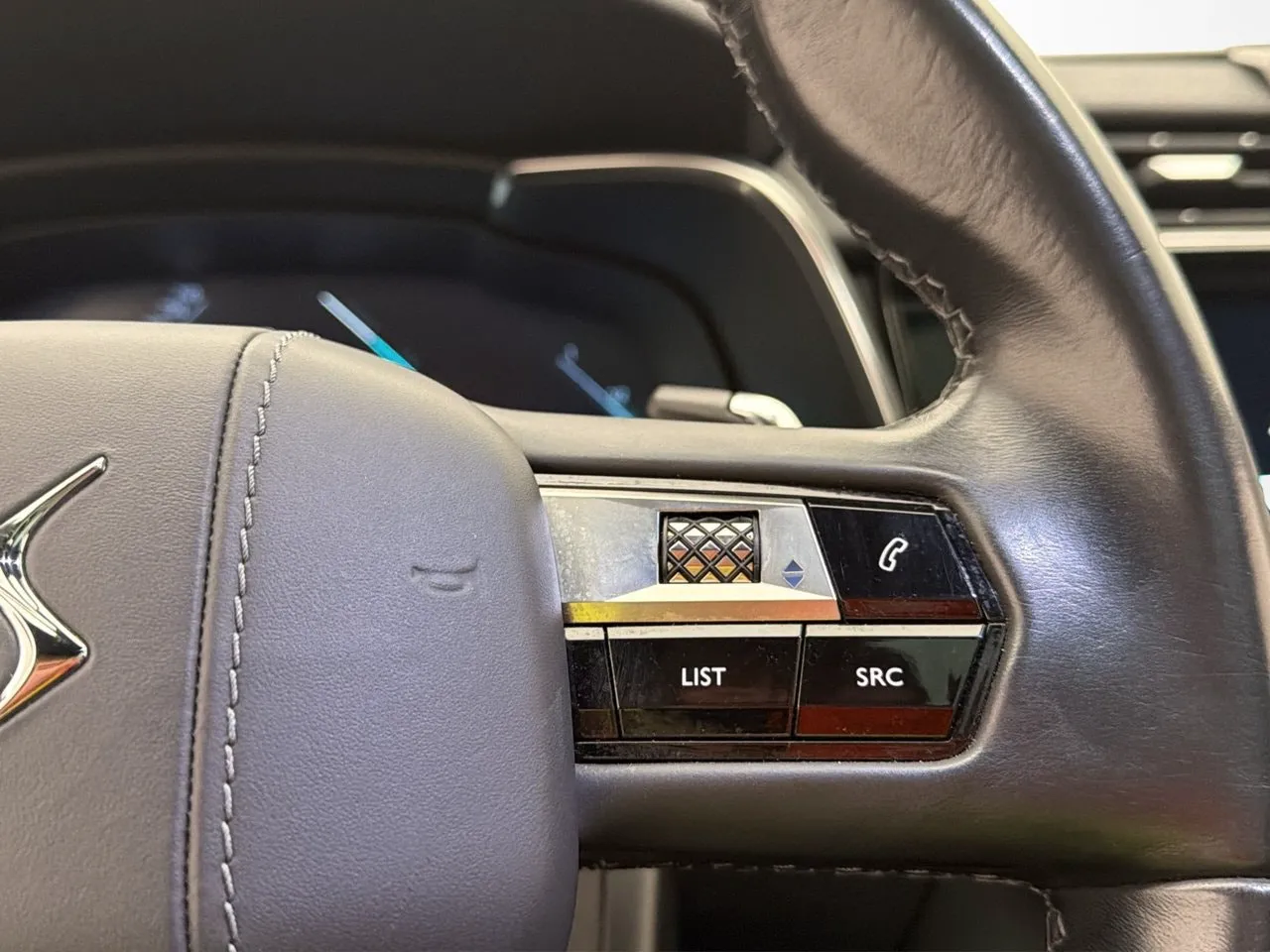 DS 7 Crossback bild 19