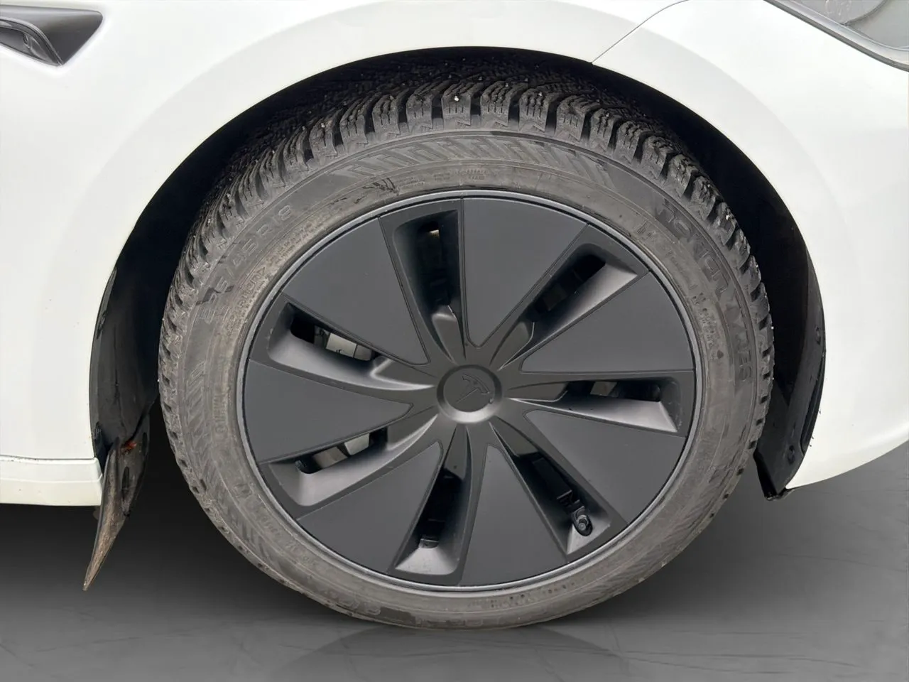 Tesla Model 3 bild 33